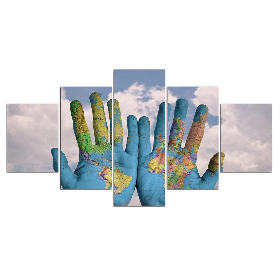 MONDE DANS LES MAINS - Tableau mural sur toile imprimée - Art-Cadre.fr