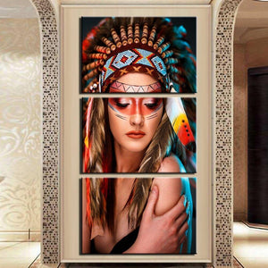 Tableau Amérindienne blonde | Décoration murale, triptyque vertical imprimé sur toile. - Art-Cadre.fr